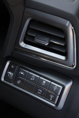 SsangYong Tivoli Ultimate 2020 года  (UK)